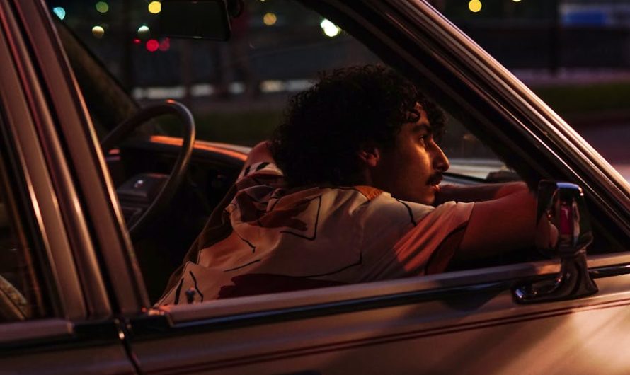 Miami Chauffeur Service Experience Luxury Transportation with Professional Chauffeurs