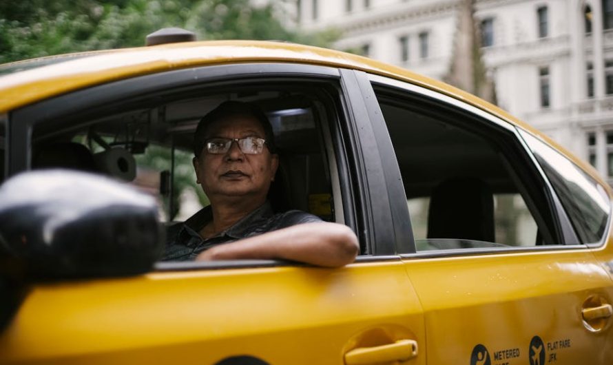 Best Chauffeur Driven Airport Transfer for Special Occasions in Miami Beach