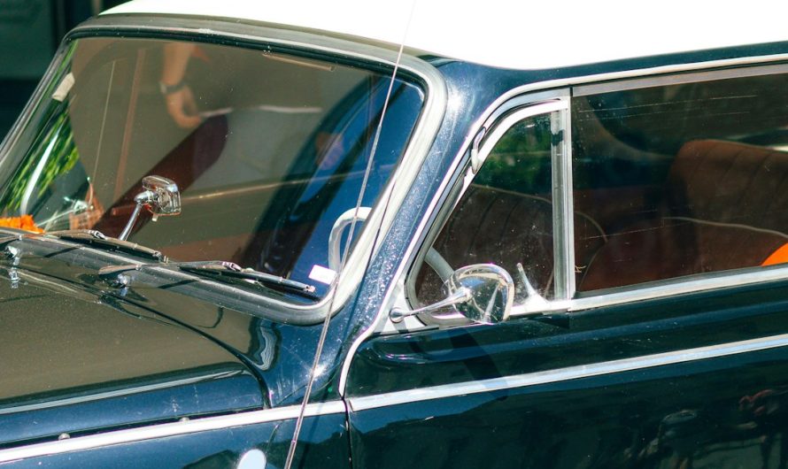 Limousine Service Miami Elevate Your Corporate Travel Experience