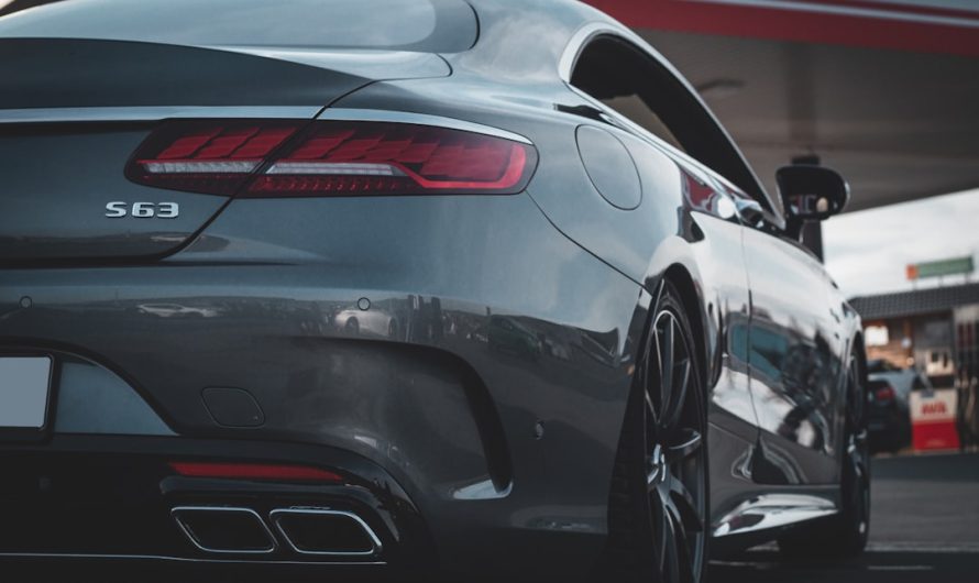 Luxury Car Service for Corporate Transportation and Airport Pickup in South Florida